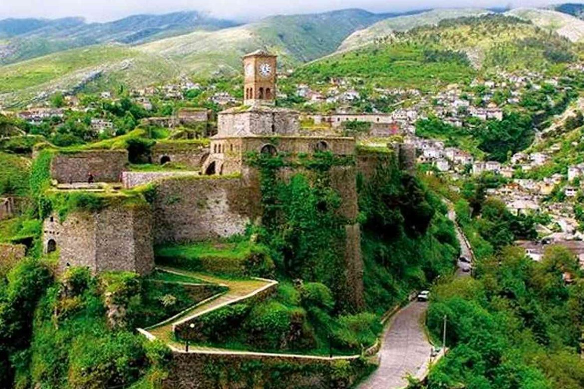 Gjirokaster - the city of a thousand steps