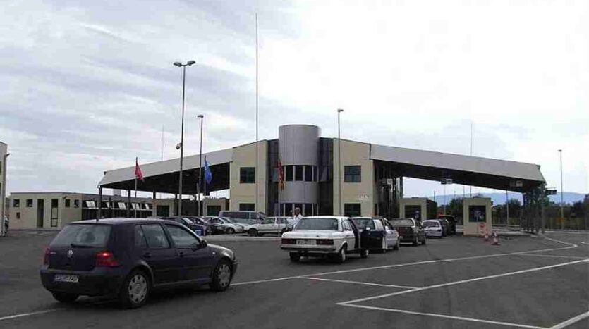 Crossing the Albanian Border by Car or Bus
